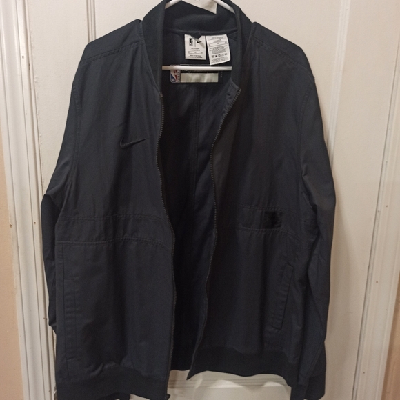 Chicago Bulls, Jacket Mens XL Black Bomber Team Issued Nike Full Zip NBA Logo - Picture 7 of 15